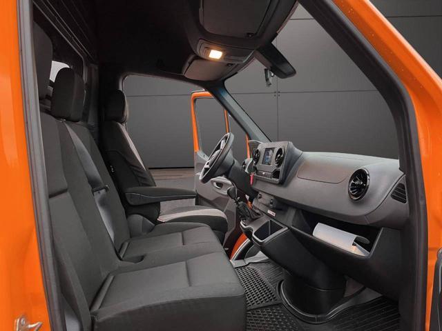 MERCEDES-BENZ Sprinter F32/30 211 CDI TN Furgone Executive
