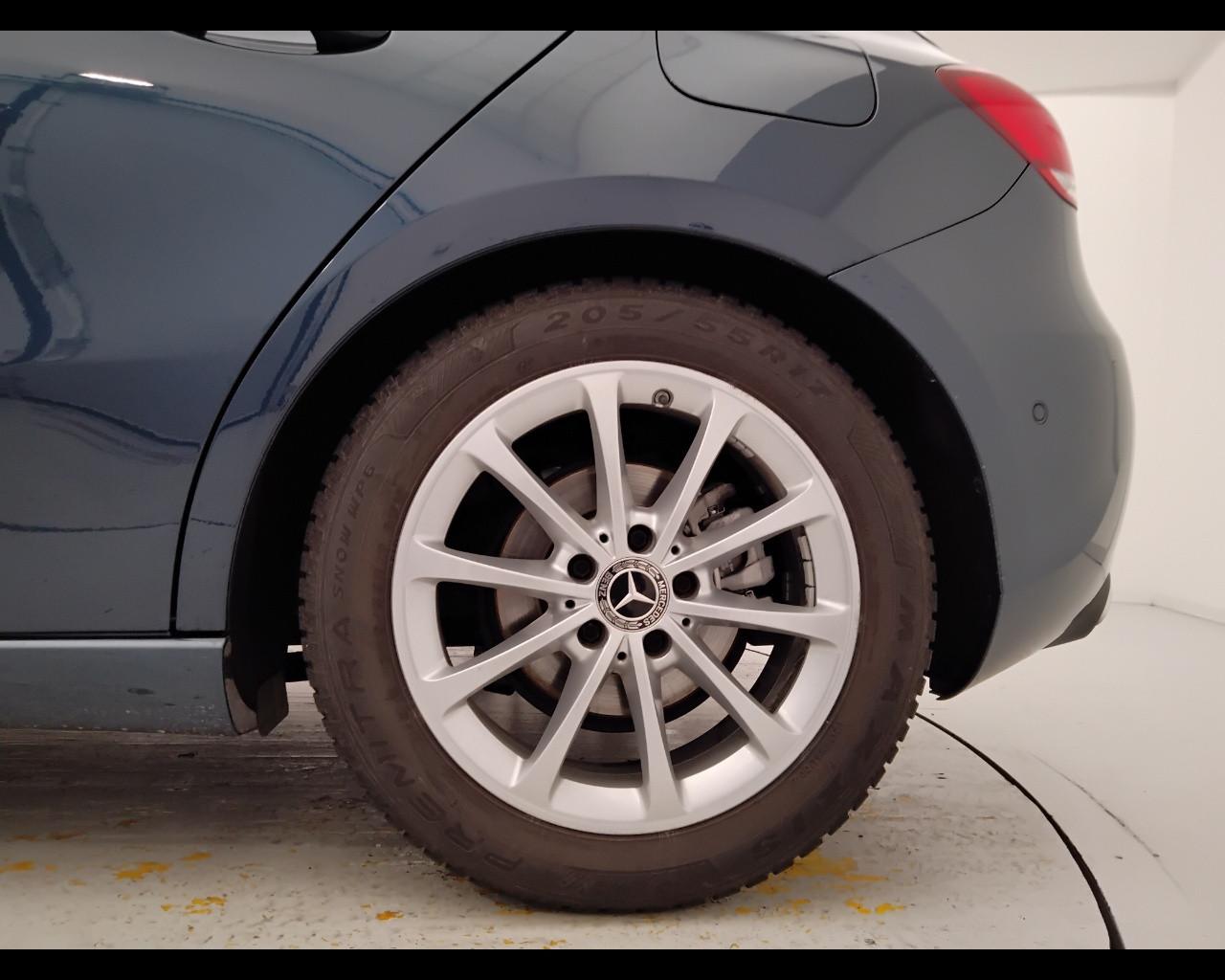 Mercedes-Benz Classe A - W177 2018 - A 200 d Sport 4matic auto
