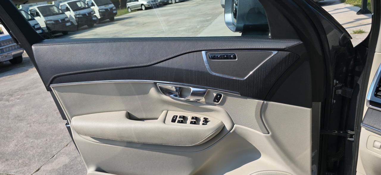 Volvo XC 90 XC90 B5 (d) AWD Geartronic Inscription
