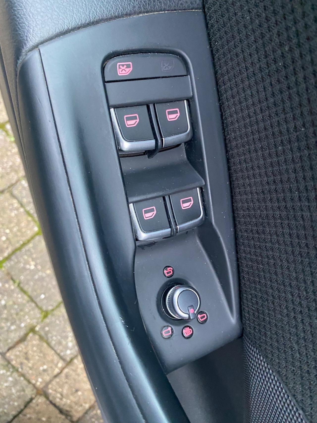 Audi Q3 2.0 TDI 120 CV S-tronic Sport S-Line