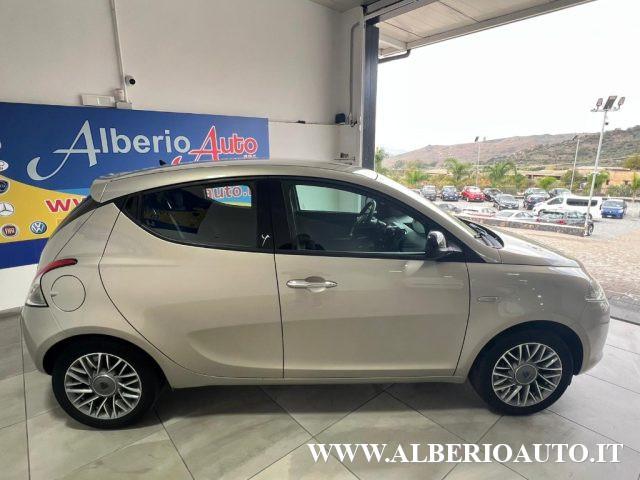 LANCIA Ypsilon 1.2 69 CV 5 porte Gold