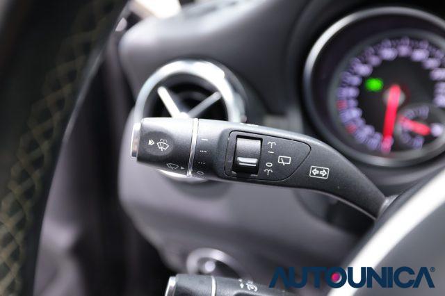 MERCEDES-BENZ GLA 200 D AUTOMATIC SPORT