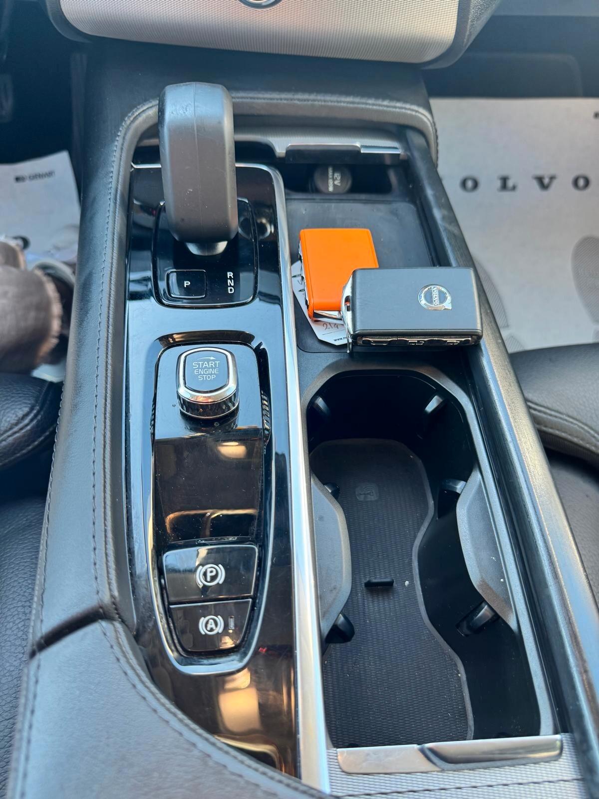Volvo XC 90 XC90 B5 (d) AWD automatico 7 posti Plus Bright