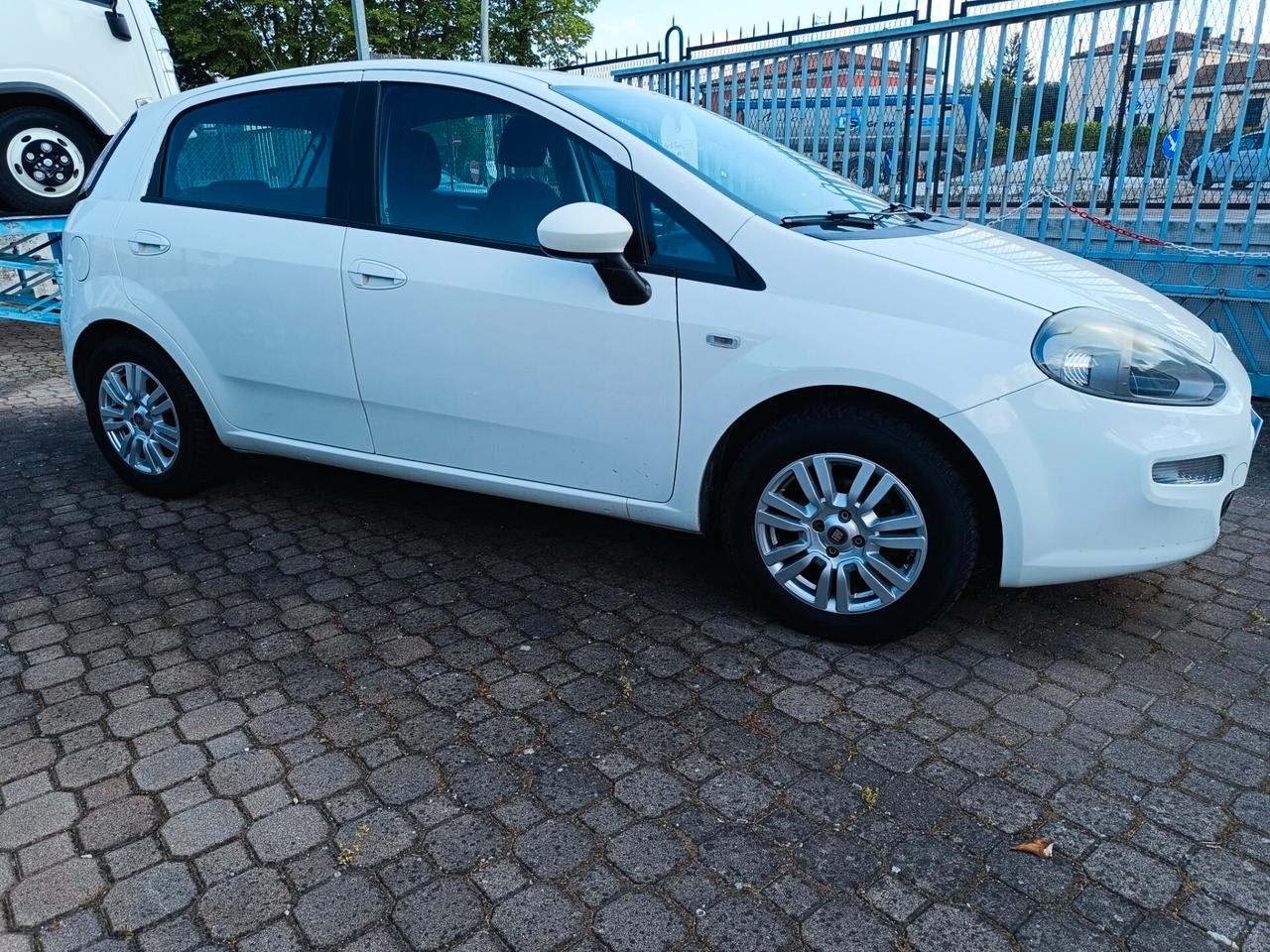 Fiat Punto 1.3 MJT II 75 CV 5 porte Street