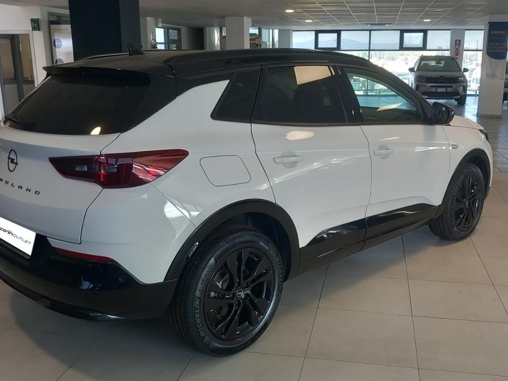 OPEL GRANDLAND GS HYBRID 136 HP