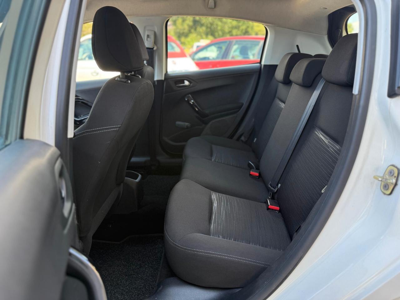 Peugeot 208 1.2 VTi 82 CV 5 porte Active