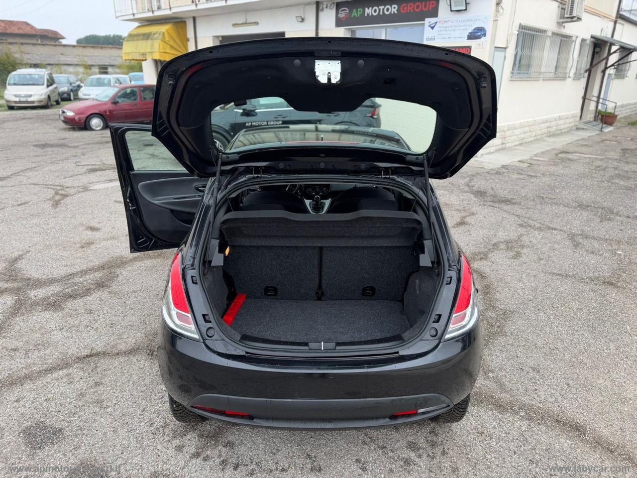 LANCIA Ypsilon 0.9 T.Air 85CV 5p. Met.Ec. Gold