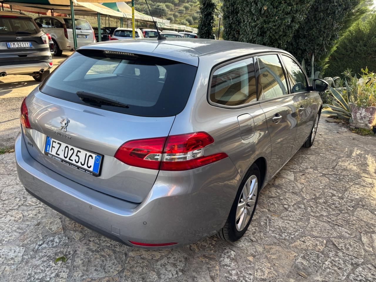 Peugeot 308 BlueHDi 100 S&S Active