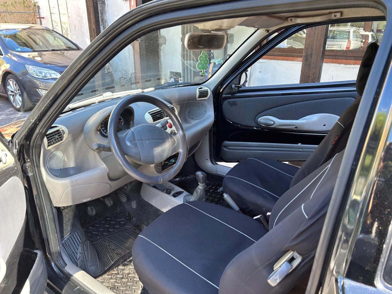Fiat 600 1.1 Active - Aria Condizionata - Servosterzo - ABS - Vetri Elettrici - Allarme
