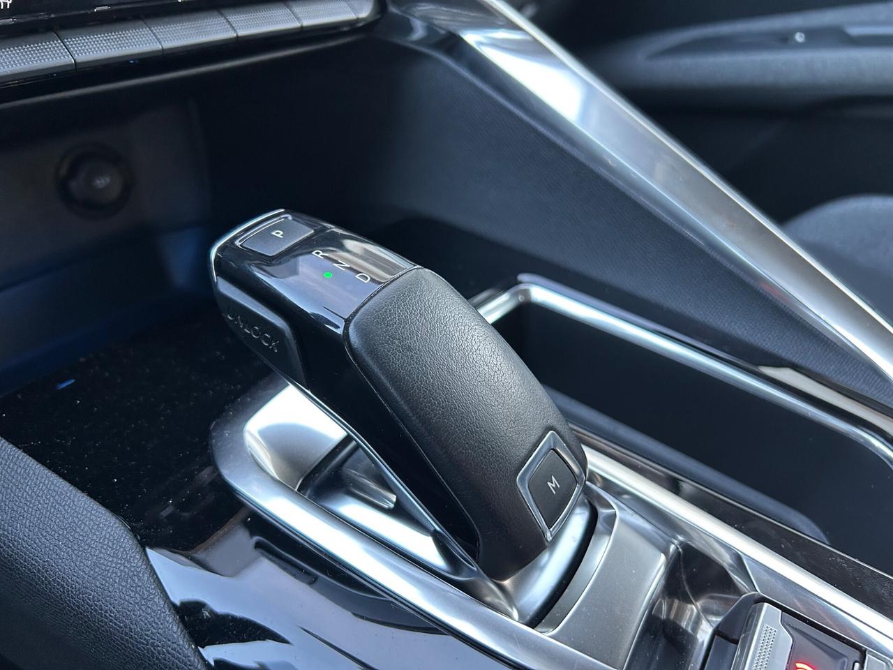 Peugeot 3008 BlueHDi 130 S&S EAT8 Active