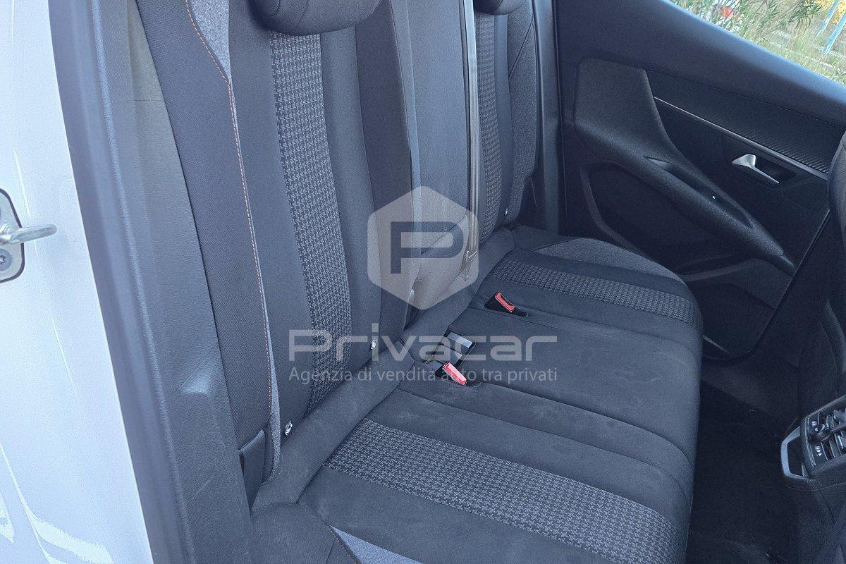 PEUGEOT 3008 BlueHDi 130 S&S EAT8 Allure