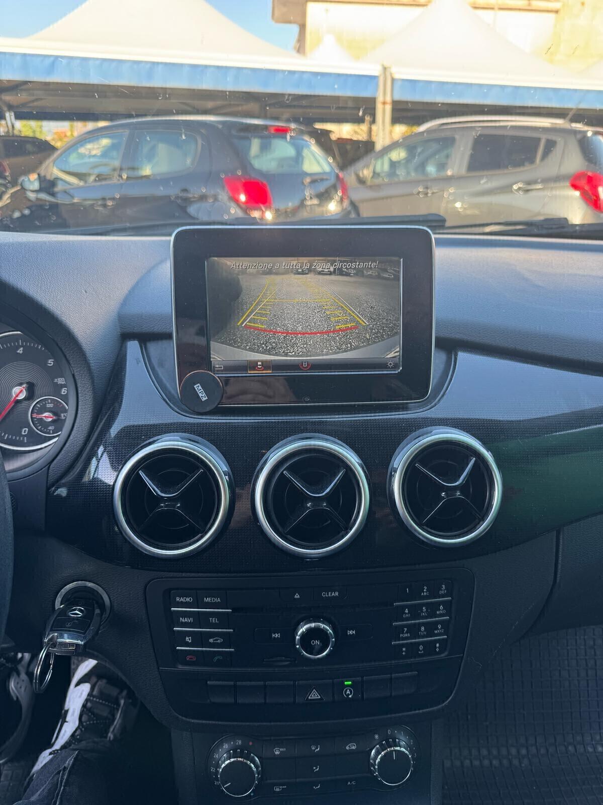 Mercedes-benz B 180 B 180 CDI Executive/NAVI/R.CAMERA