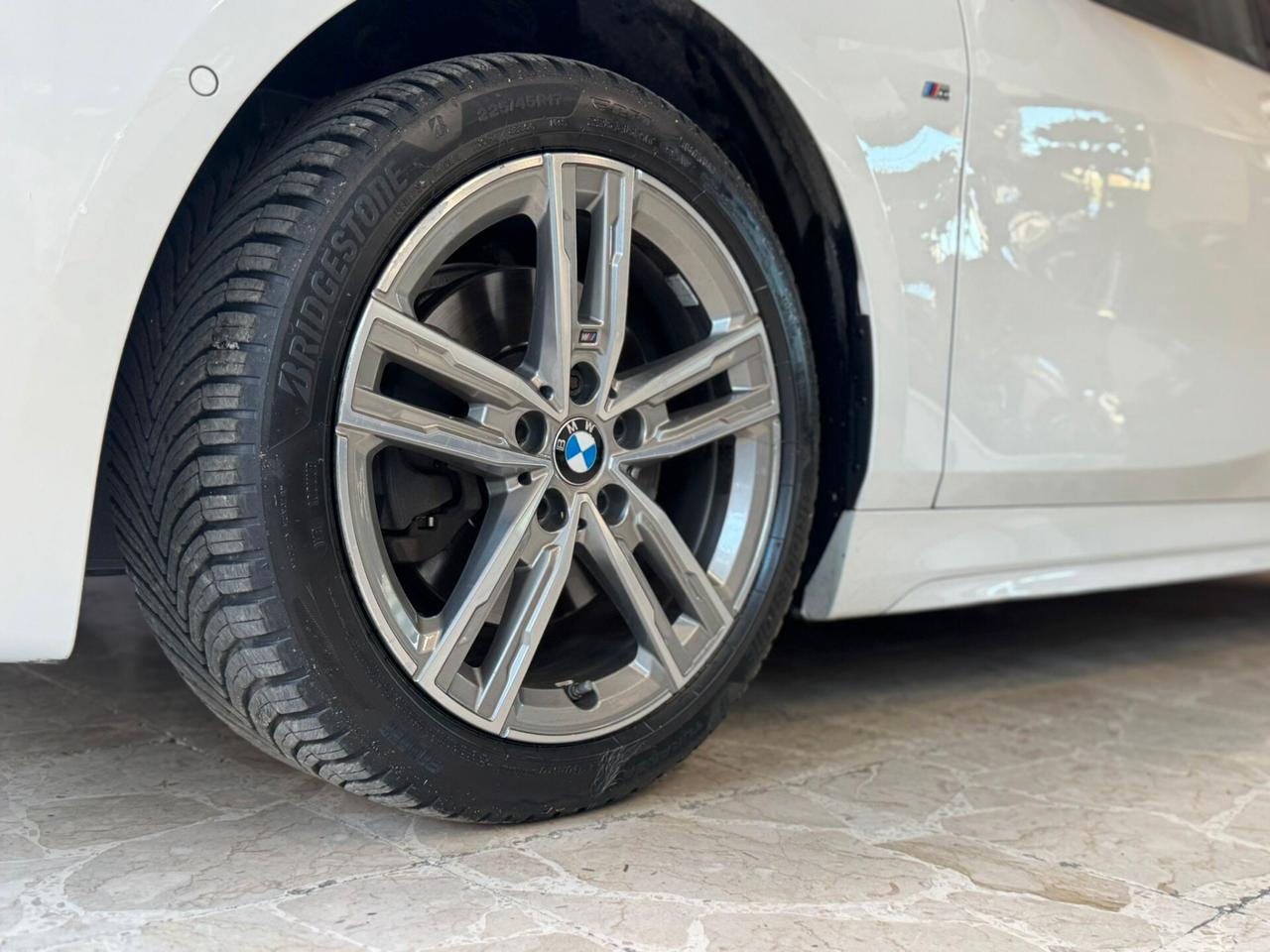 Bmw 116 116d 5p. Msport