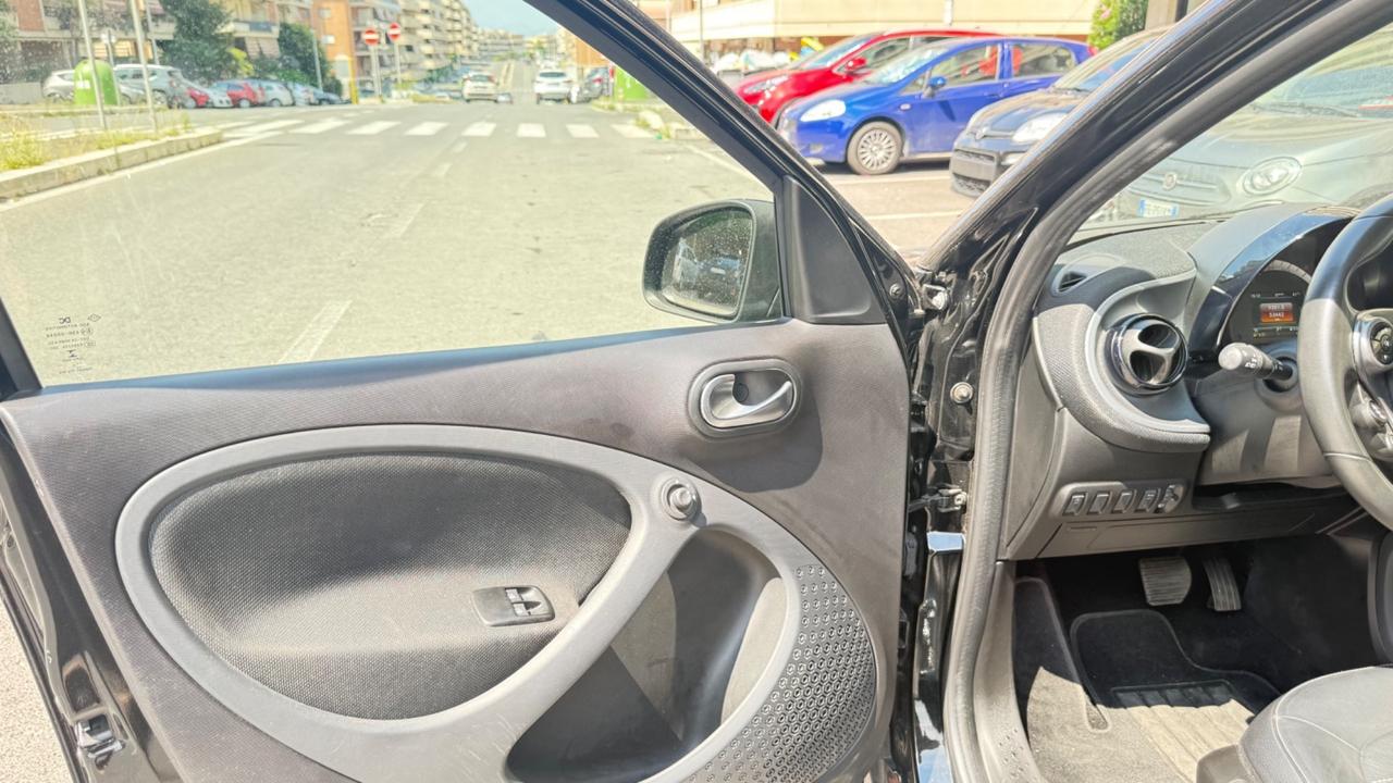 Smart ForFour 90 0.9 Turbo Prime LED NAVI PANORAMA PDC CERCHI 15 BLUETOOTH