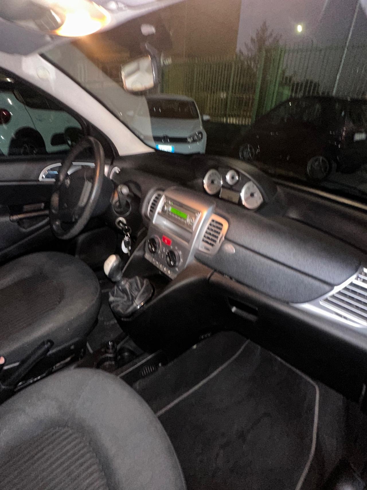 Lancia Ypsilon 1.2 Oro