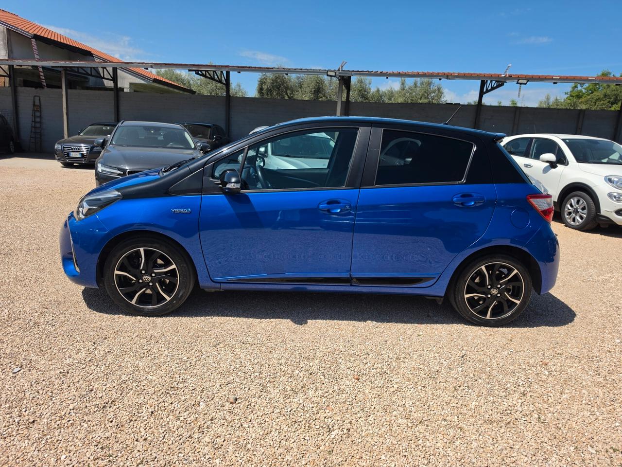 Toyota Yaris Hybrid 1.5 101cv ok neopatentati