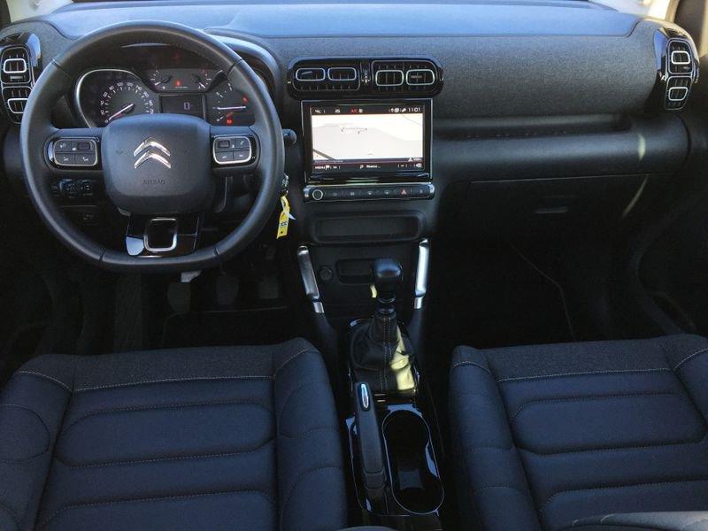 Citroën C3 Aircross PureTech 110 Shine 13 MILA KM!! ACCESSORIATA