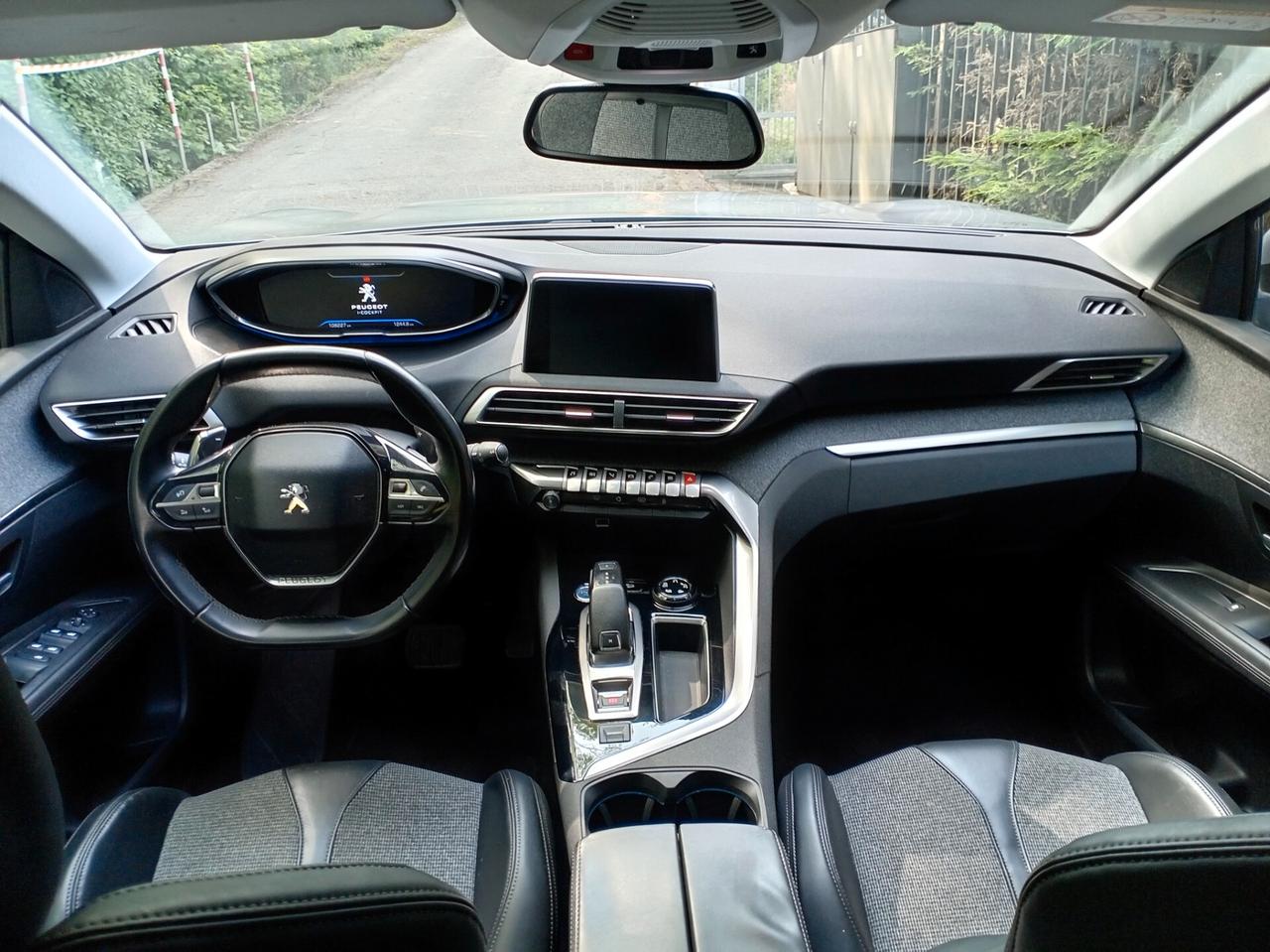 Peugeot 3008 BlueHDi 130 S&S EAT8 Allure