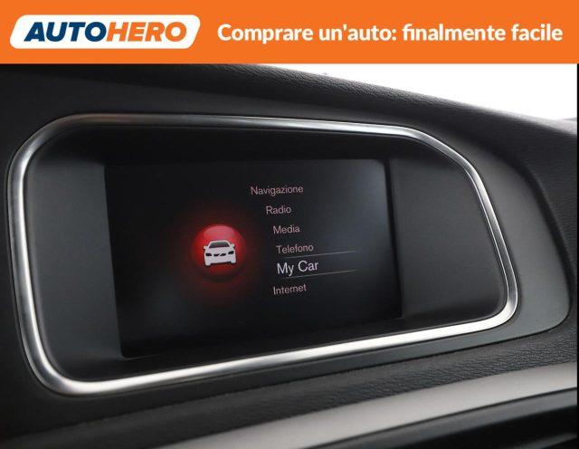 VOLVO V40 D3 Momentum
