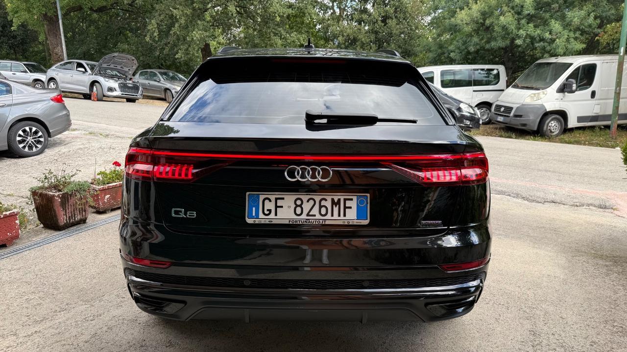 Audi Q8 50 TDI 286 CV quattro S-Line