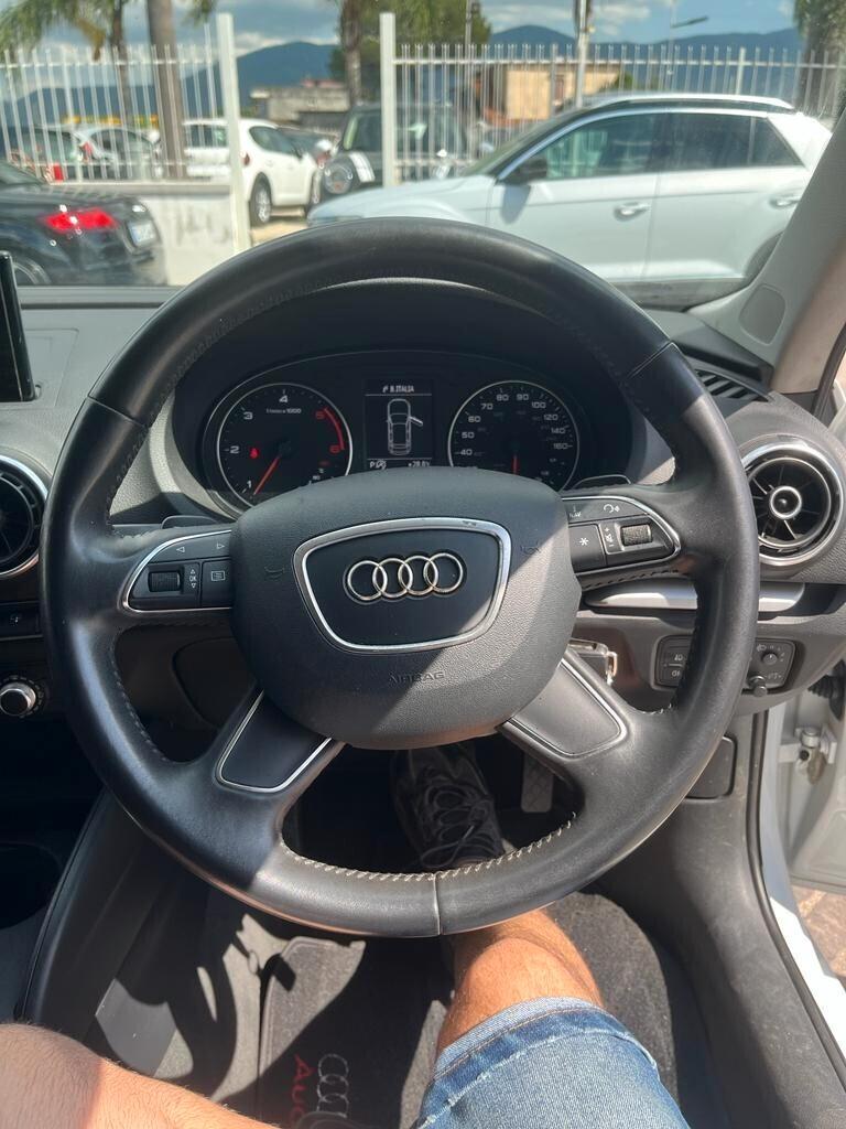 Audi A3 SPB 2.0 TDI S tronic Ambition GUIDA INGLESE