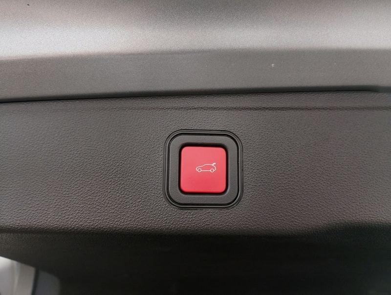 Jeep Avenger Avenger 1.2 Turbo 100 CV Summit Tua da 239,00 al mese