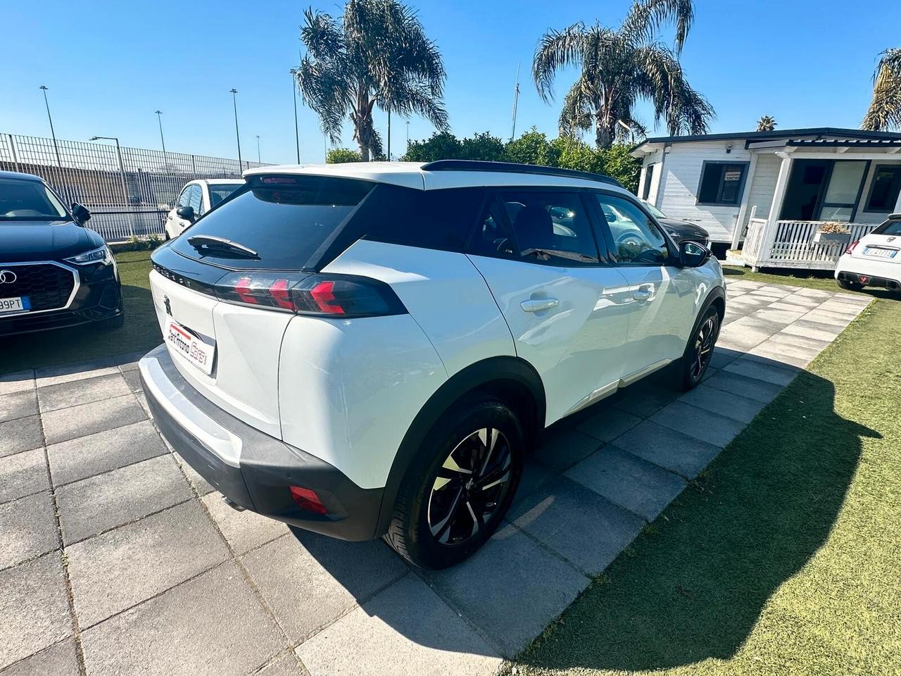 Peugeot 2008 BlueHDi 1.5HDI 130CV ALLURE -AUTOMATICA-SCHERMO COCKPIT 2022