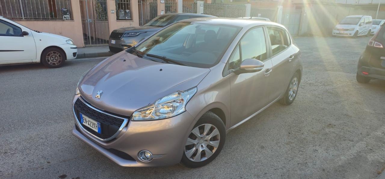 Peugeot 208 1.2 VTi 82 CV 5 porte Allure