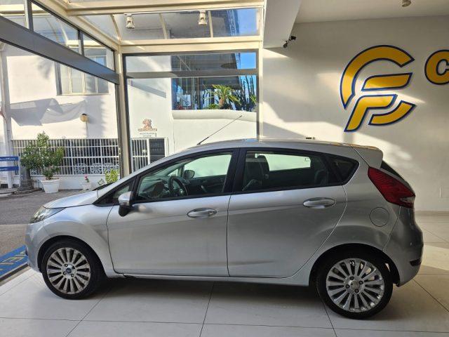 FORD Fiesta + 1.4 TDCi 68CV 5 porte