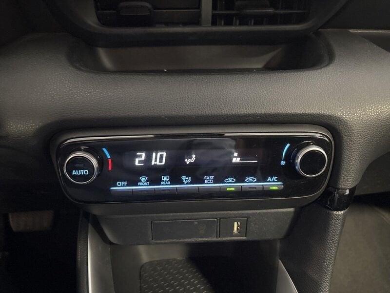 Toyota Yaris 1.5 Hybrid 5 porte Active