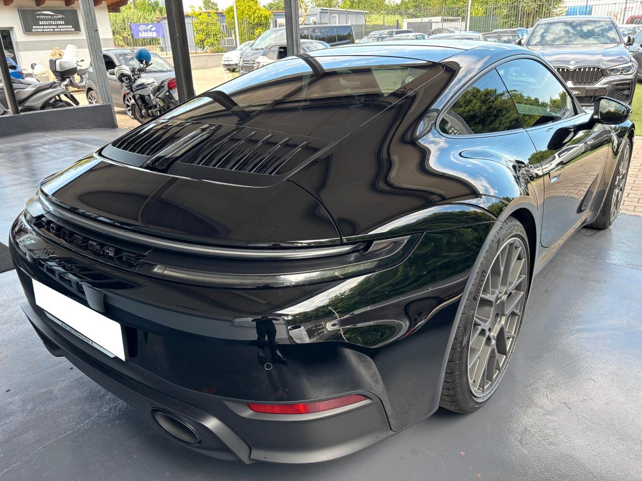Porsche 911 Carrera