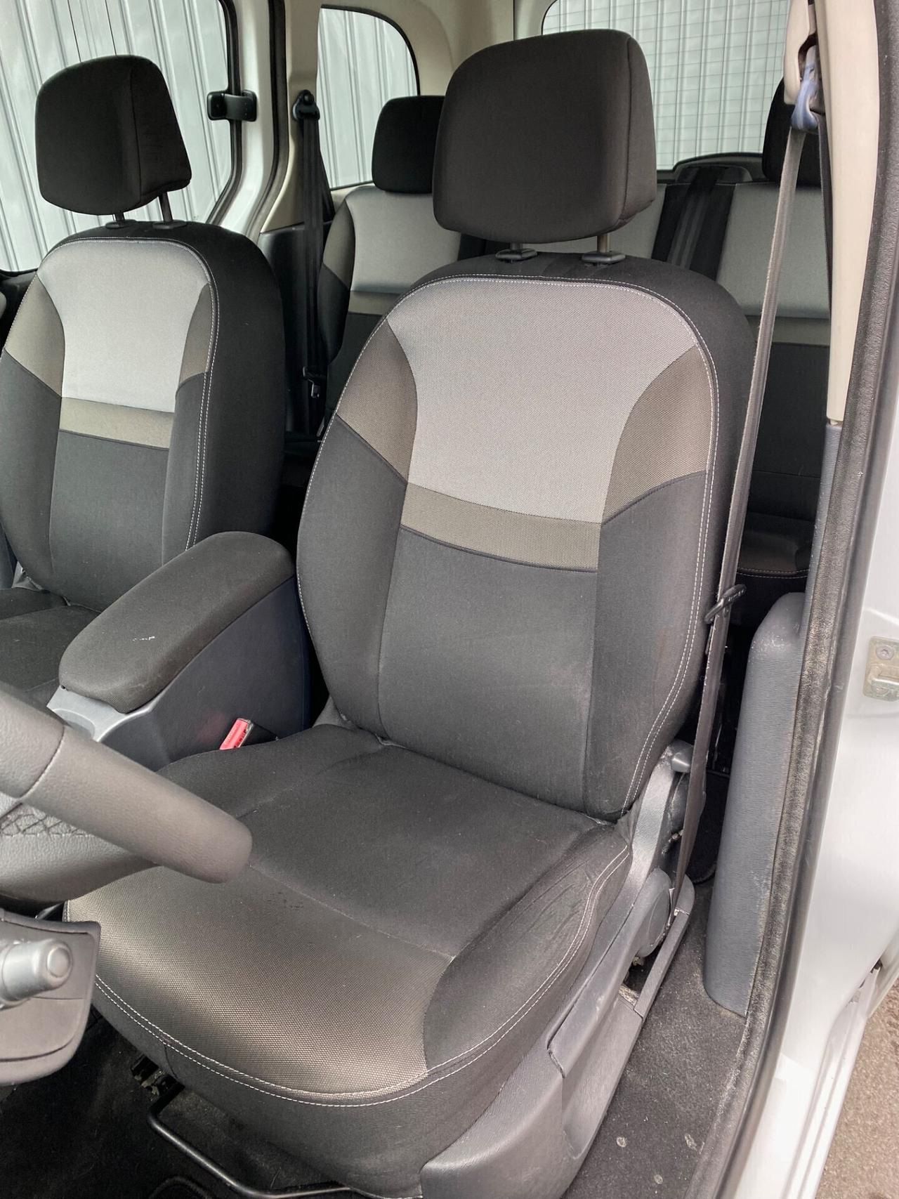 Renault Kangoo 1.5 dCi 110cv N1/AUTOCARRO 5 POSTI