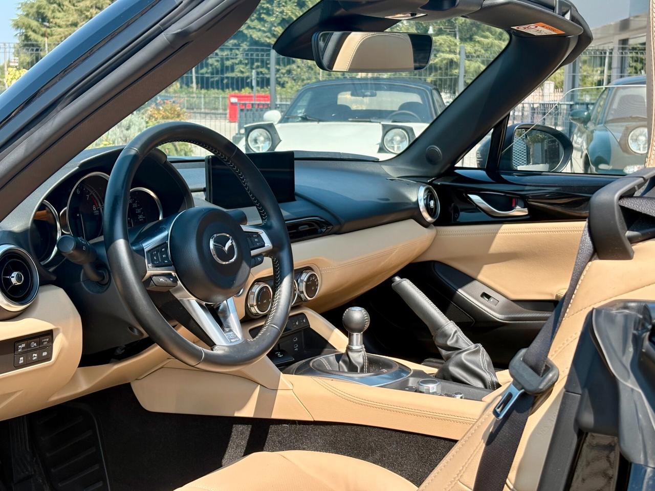 Mazda MX-5 1.5L Skyactiv-G Kazari