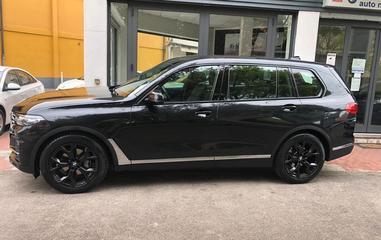 Bmw X7 xDrive30d 7 posti FULL OPTIONAL