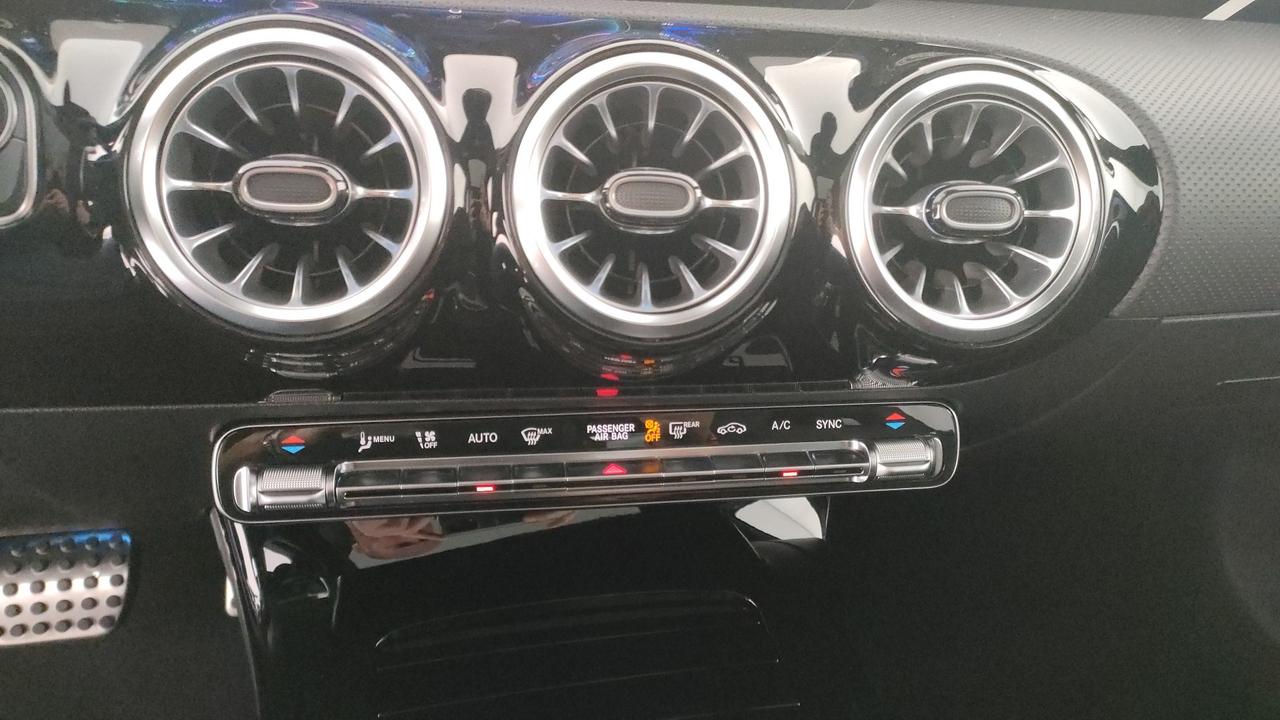 Mercedes-Benz Mercedes-AMG A 35 4MATIC