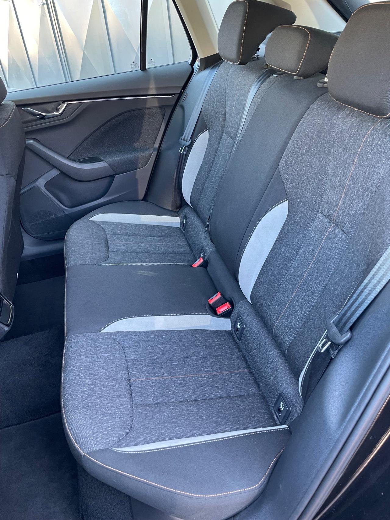 Skoda Kamiq 1.0 TSI Black Dots
