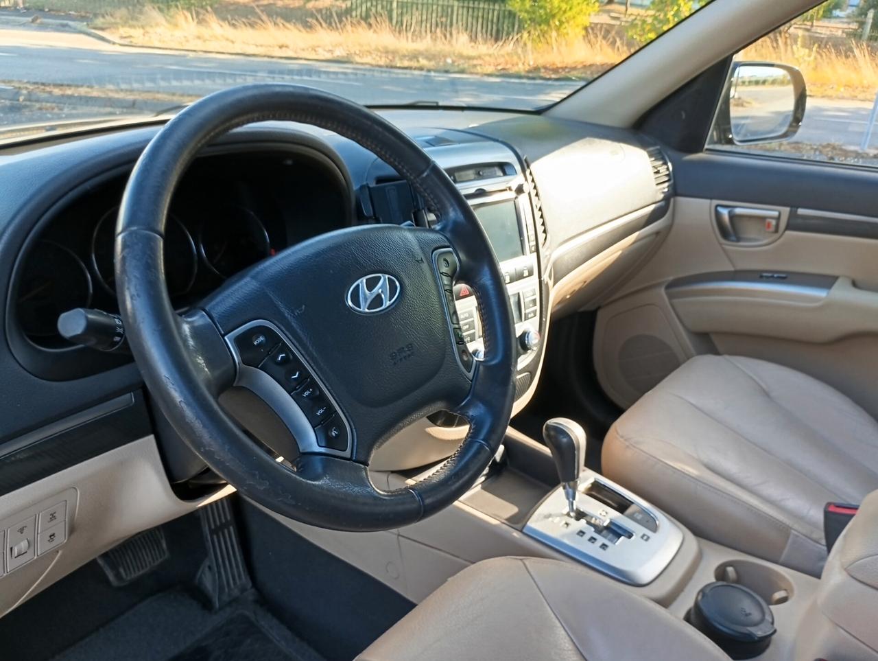 Hyundai Santa Fe 2.2 CRDi AUTOM 4X4 Style 7 POSTI