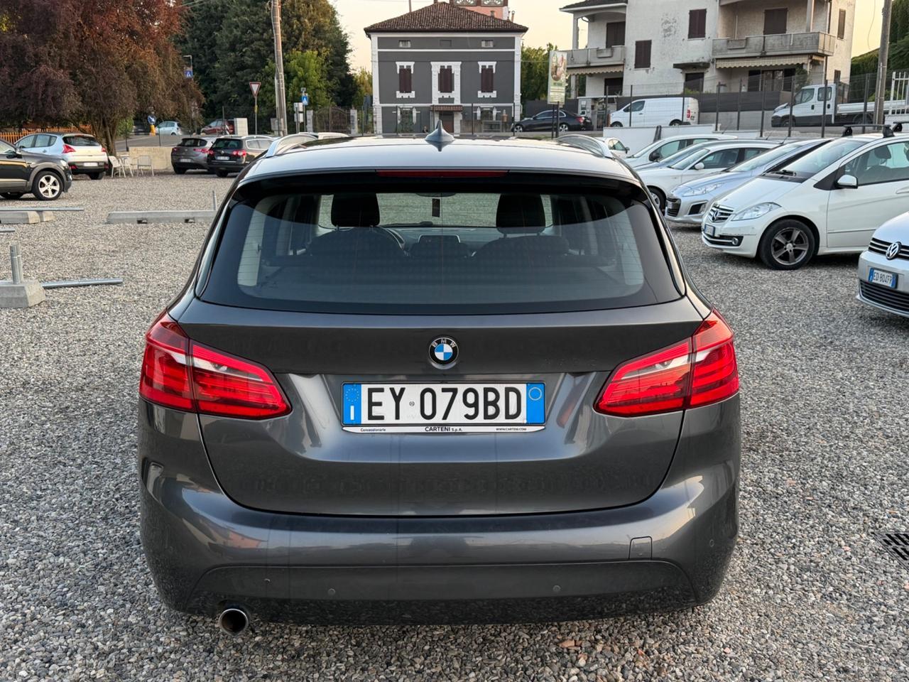 Bmw 2er Active Tourer 218d Advantage
