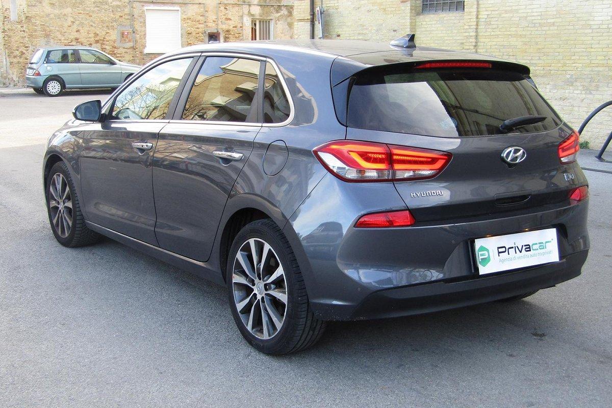 HYUNDAI i30 1.6 CRDi 5p. Go! DCT