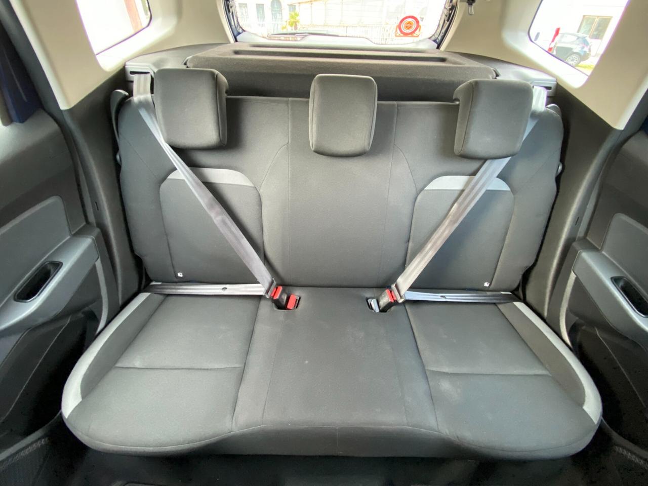 Dacia Duster 1.6 SCe 4x4 Essential