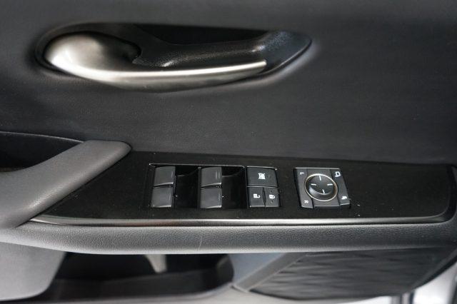 LEXUS UX 250h Hybrid Business 2WD Italiana Ufficiale