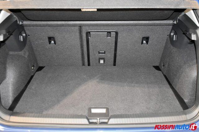 VOLKSWAGEN Golf 8.5 2.0 TDI 150 CV DSG STYLE + REARVIEW + I.Q LED