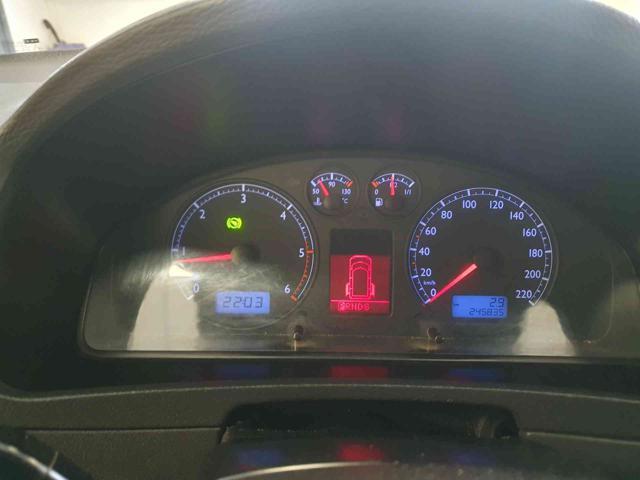 VOLKSWAGEN Multivan 2.5 TDI/130CV