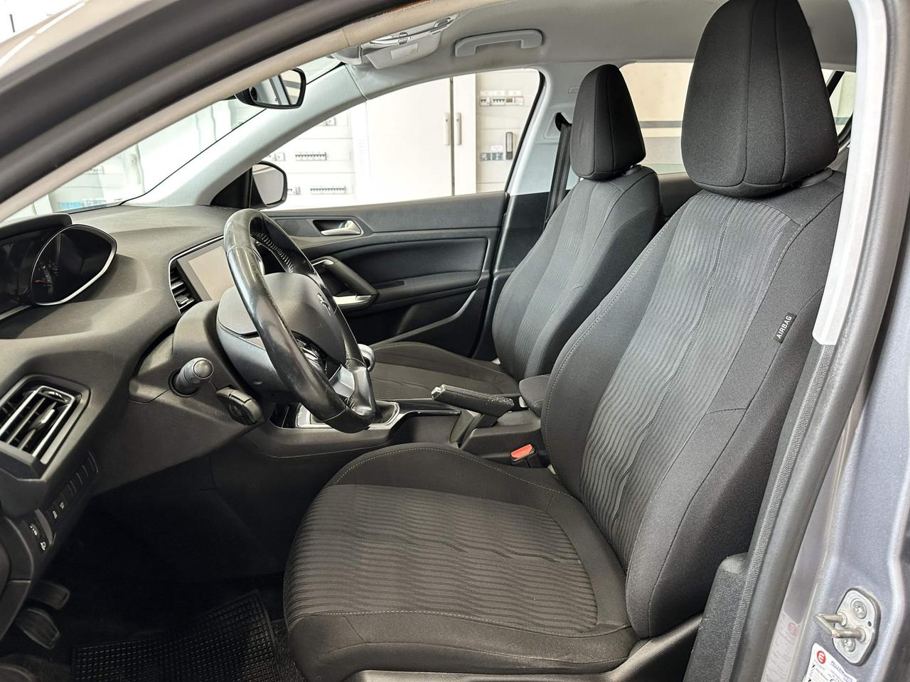 Peugeot 308 5p 1.6 bluehdi Active s&s 120cv
