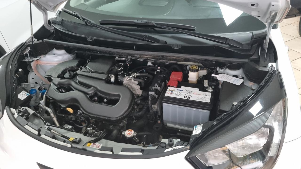 Toyota Aygo Connect 1.0 VVT-i 72 CV 5 porte x-play