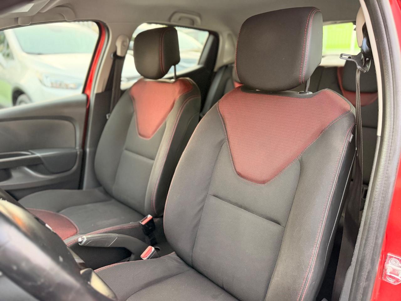 Renault Clio 1.2 75CV 5 porte Costume National 2014 100.000 km