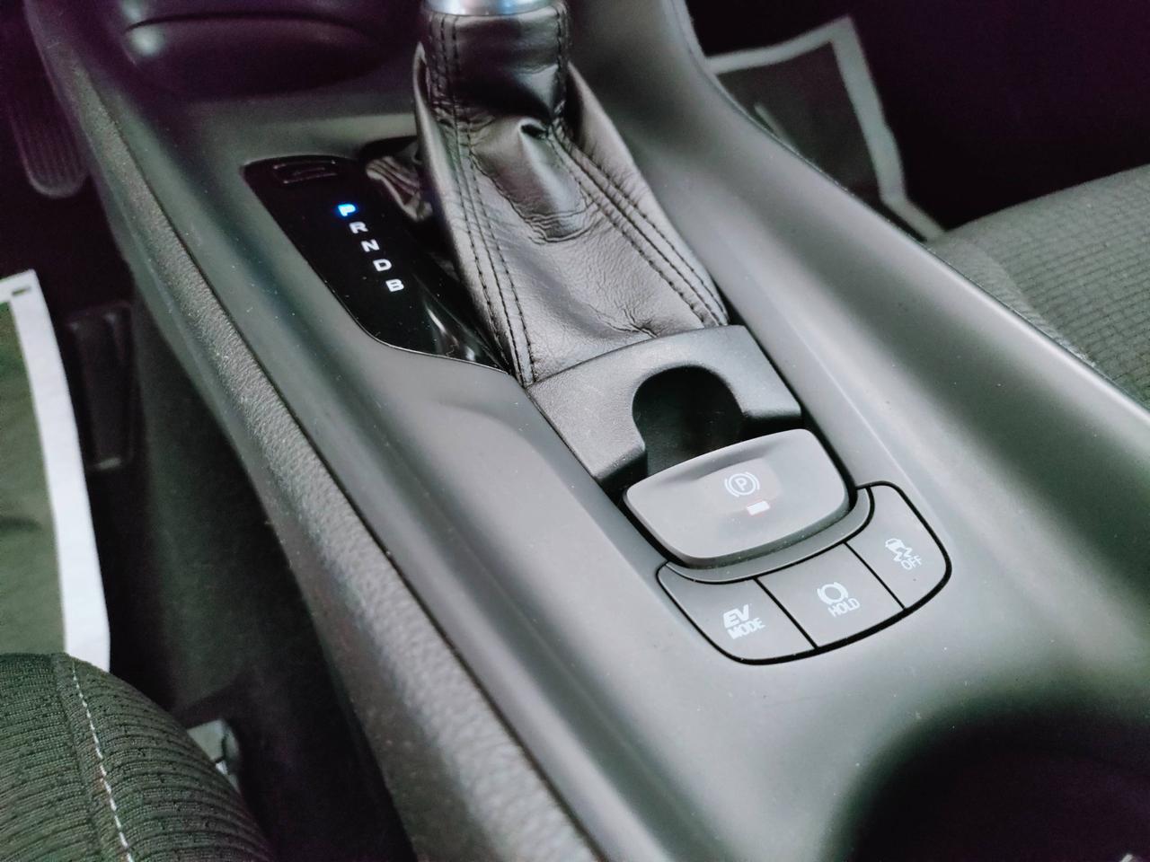 TOYOTA C-HR I 2016 - C-HR 1.8h Business 2wd e-cvt