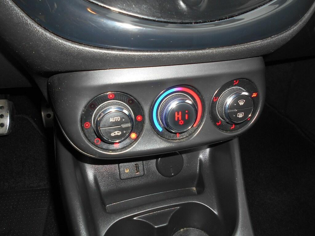 Opel Corsa 3 Porte 1.4 b-Color