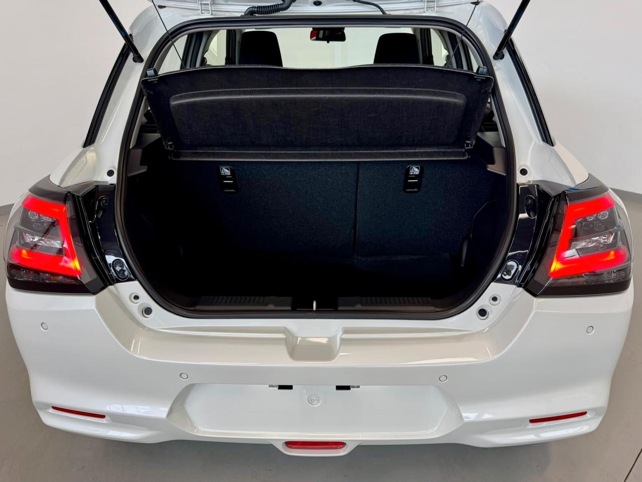 Suzuki nuova Swift 1.2 Hybrid 81 CV Waku
