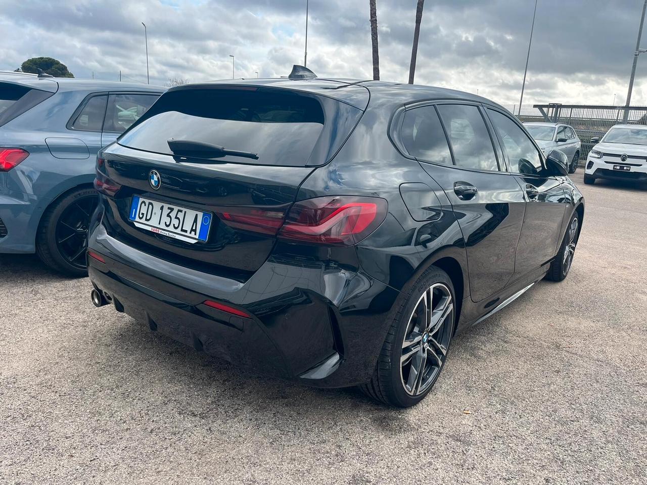 Bmw 116 116d 5p. Msport